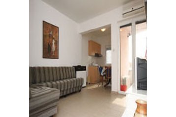 Сімейний пансіонат Novalja 1